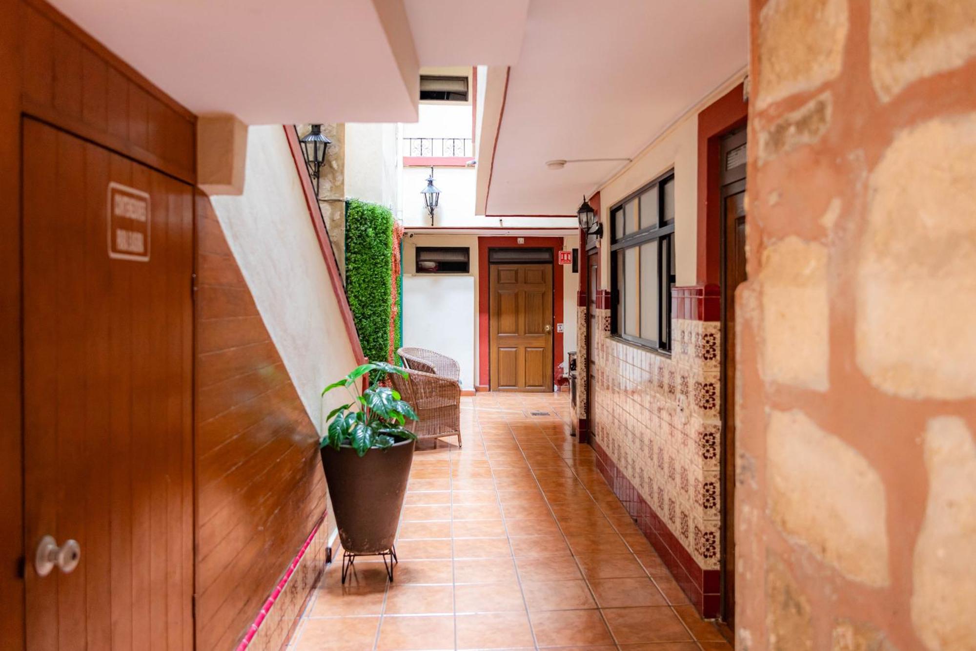 Hotel El Carmen, Morelia Ngoại thất bức ảnh